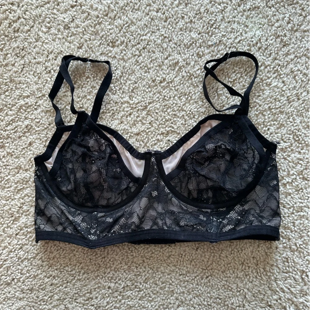 Torrid Bralette Lace Black underwire size 00X plus mesh adjustable wide band - Picture 2 of 15